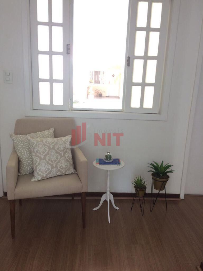 Casa de Condomínio à venda com 2 quartos, 120m² - Foto 11