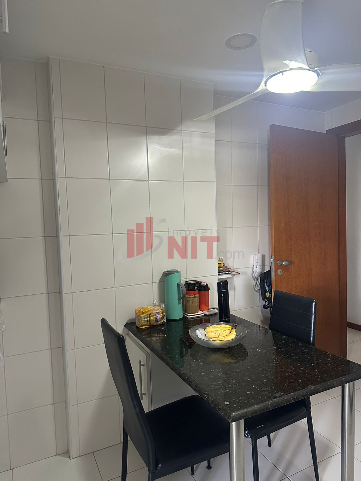 Apartamento à venda com 2 quartos, 80m² - Foto 11