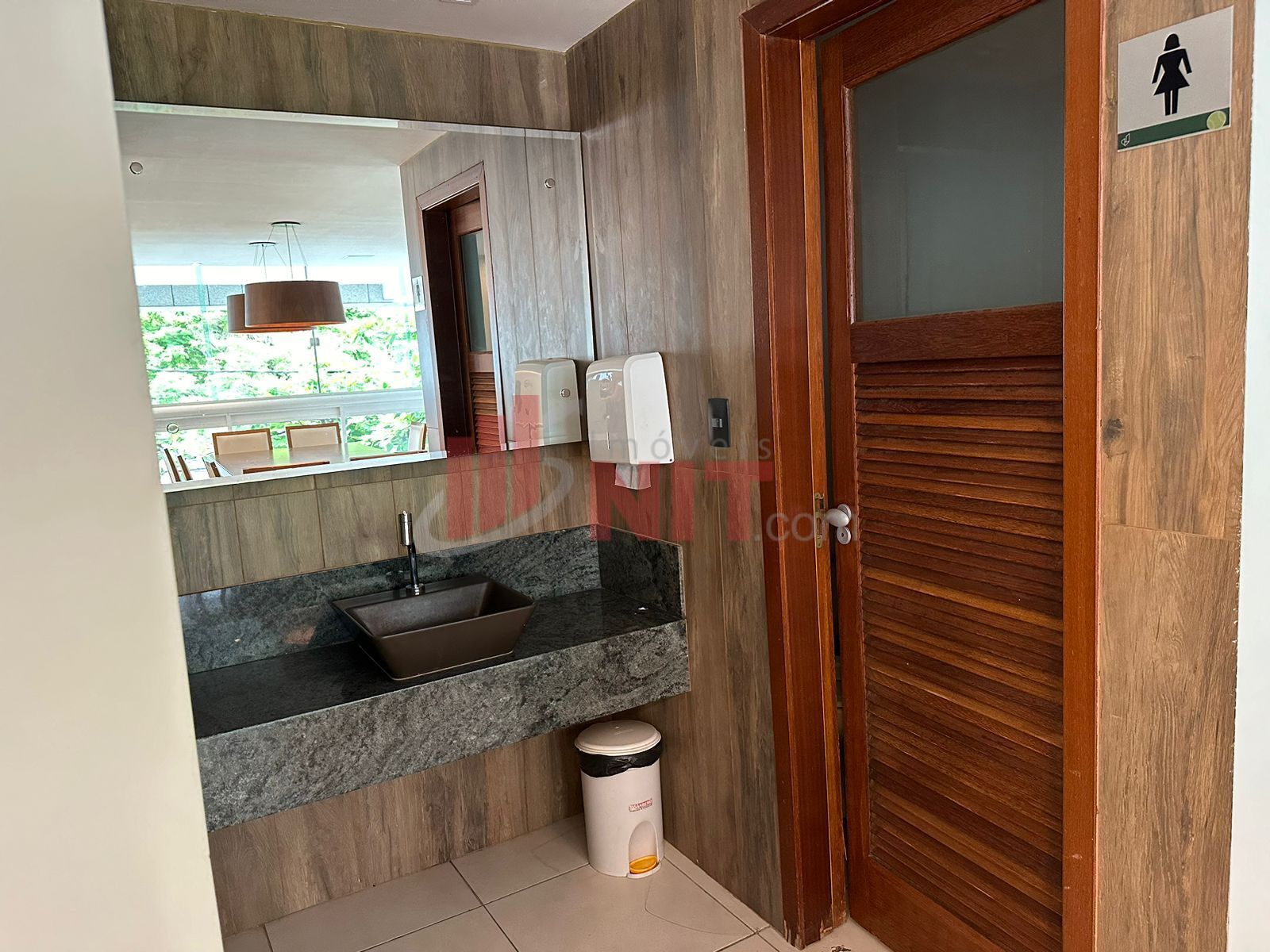 Apartamento à venda com 2 quartos, 80m² - Foto 22