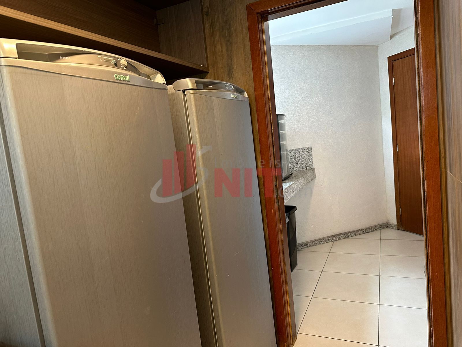 Apartamento à venda com 2 quartos, 80m² - Foto 19