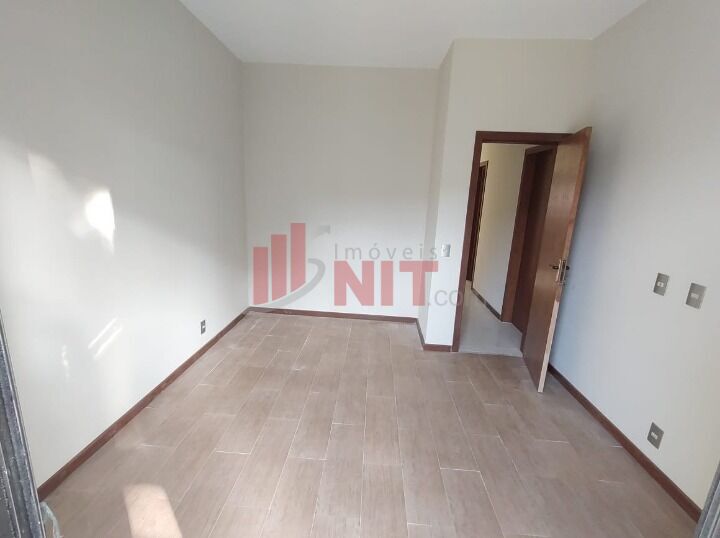 Casa à venda com 4 quartos, 180m² - Foto 25