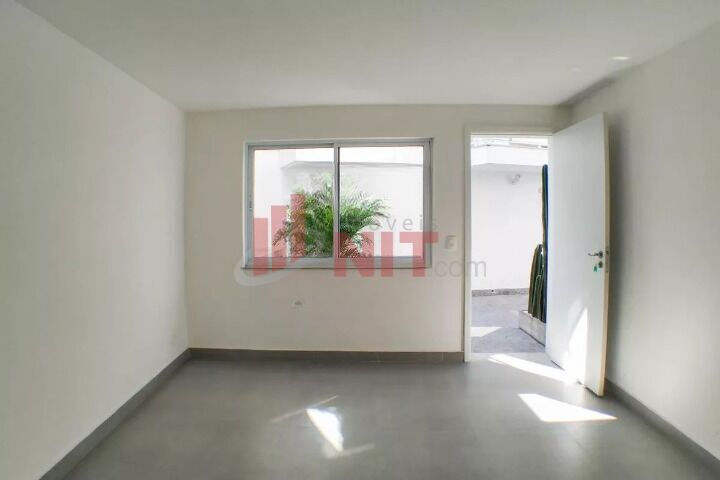 Casa à venda com 2 quartos, 72m² - Foto 14