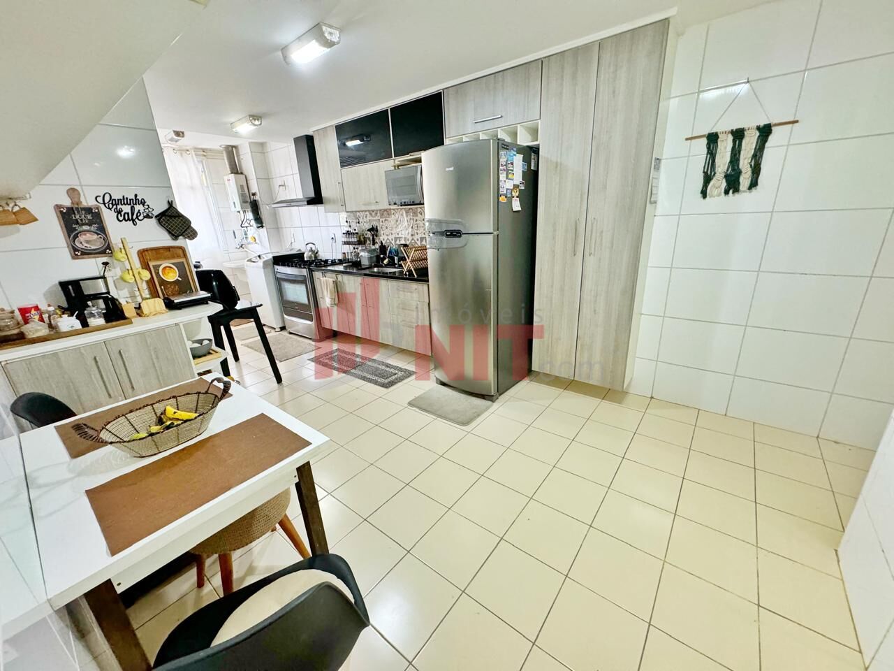 Apartamento à venda com 3 quartos, 145m² - Foto 17