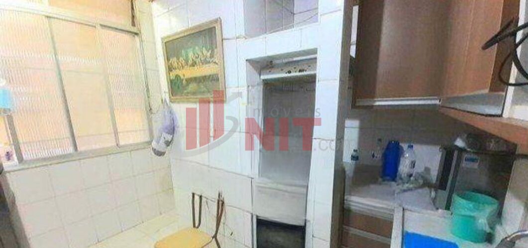 Apartamento à venda com 2 quartos, 75m² - Foto 18