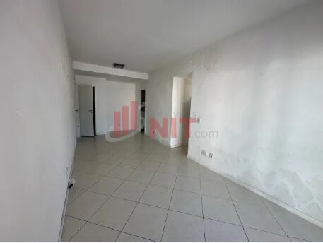 Apartamento à venda com 2 quartos, 70m² - Foto 5