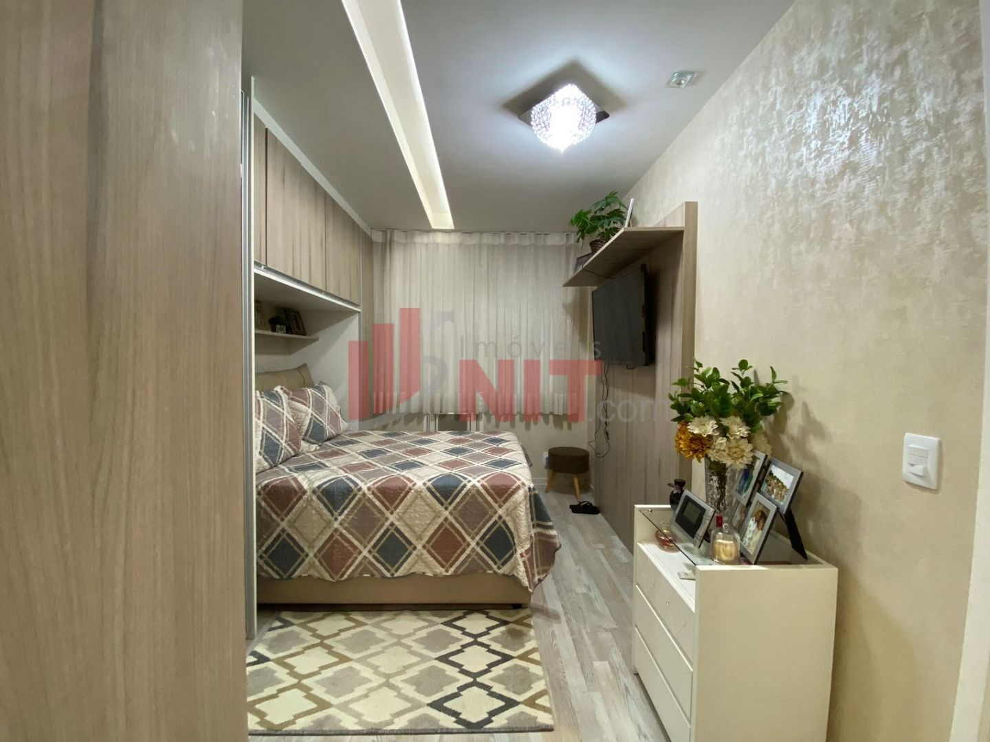 Apartamento à venda com 2 quartos, 75m² - Foto 13