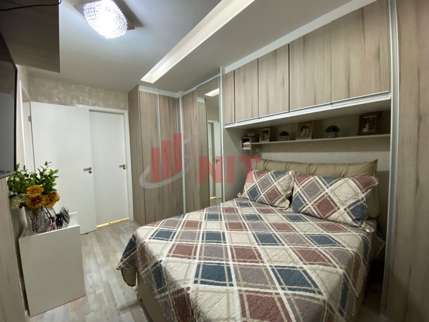 Apartamento à venda com 2 quartos, 75m² - Foto 7