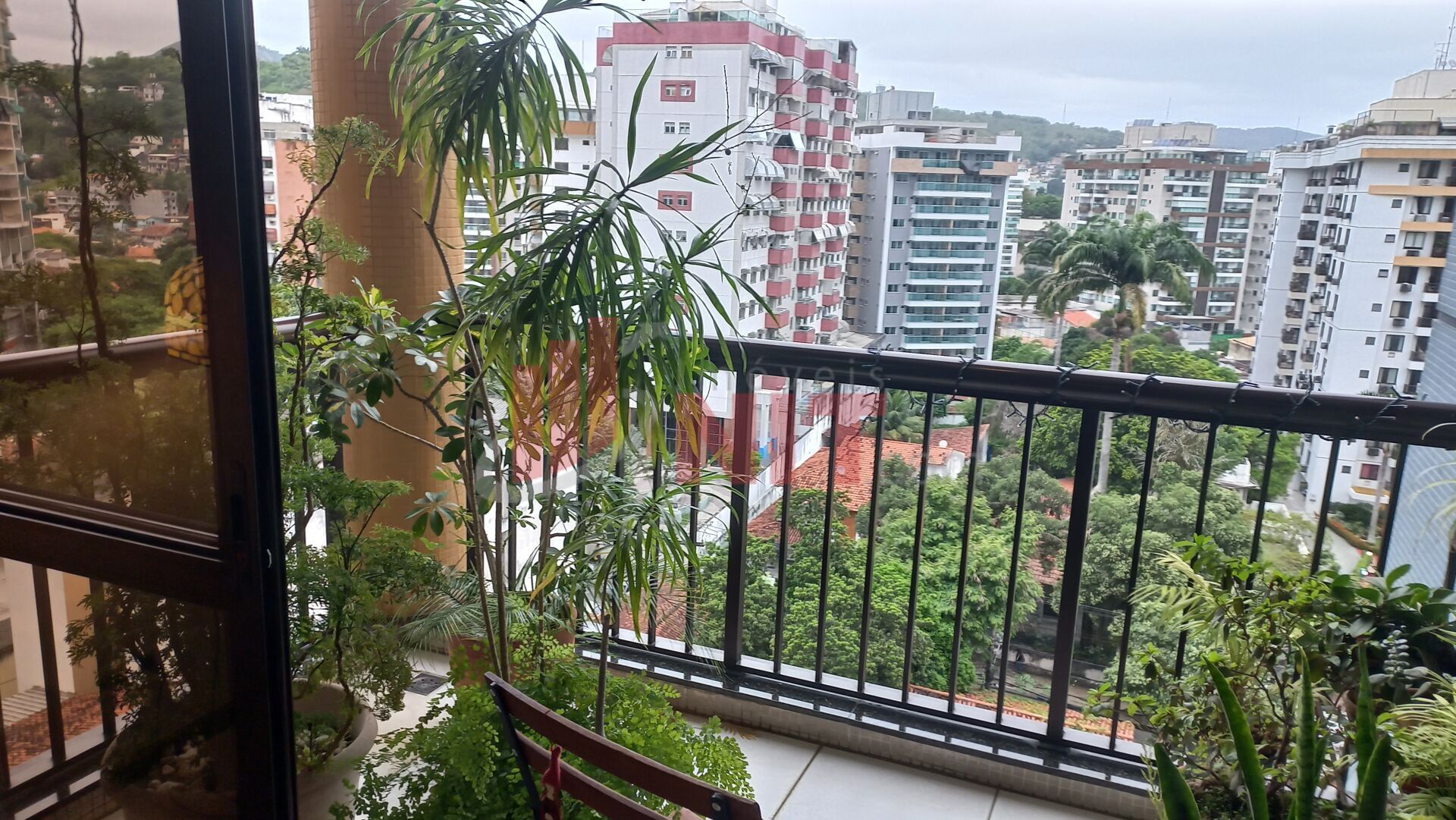 Apartamento à venda com 3 quartos, 90m² - Foto 14