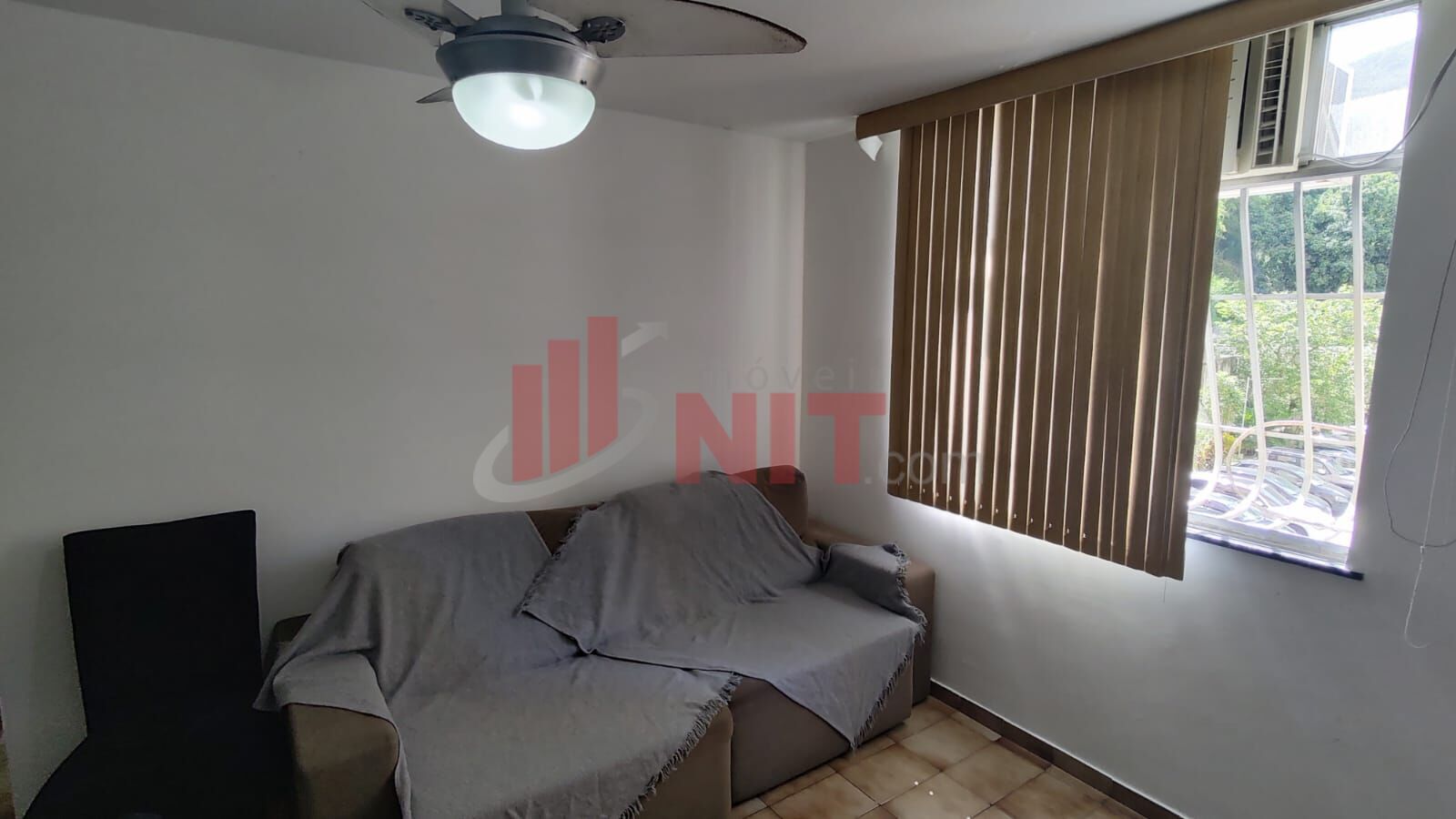 Apartamento à venda com 2 quartos, 60m² - Foto 7