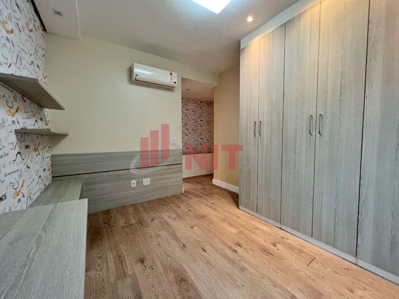 Casa de Condomínio à venda com 4 quartos, 240m² - Foto 35