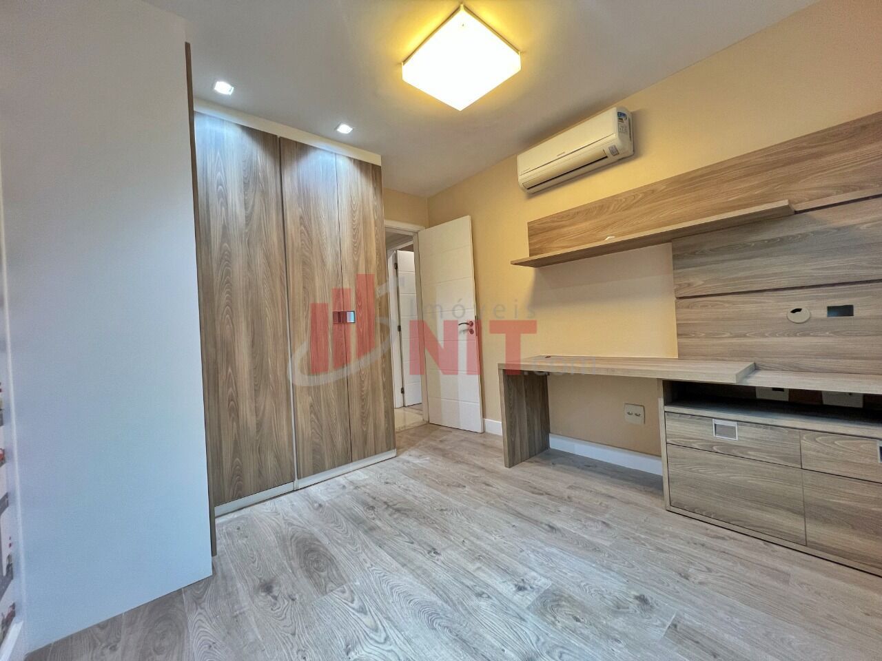 Casa de Condomínio à venda com 4 quartos, 240m² - Foto 27