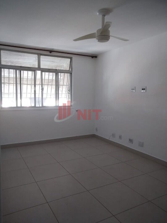 Apartamento à venda com 2 quartos, 75m² - Foto 8