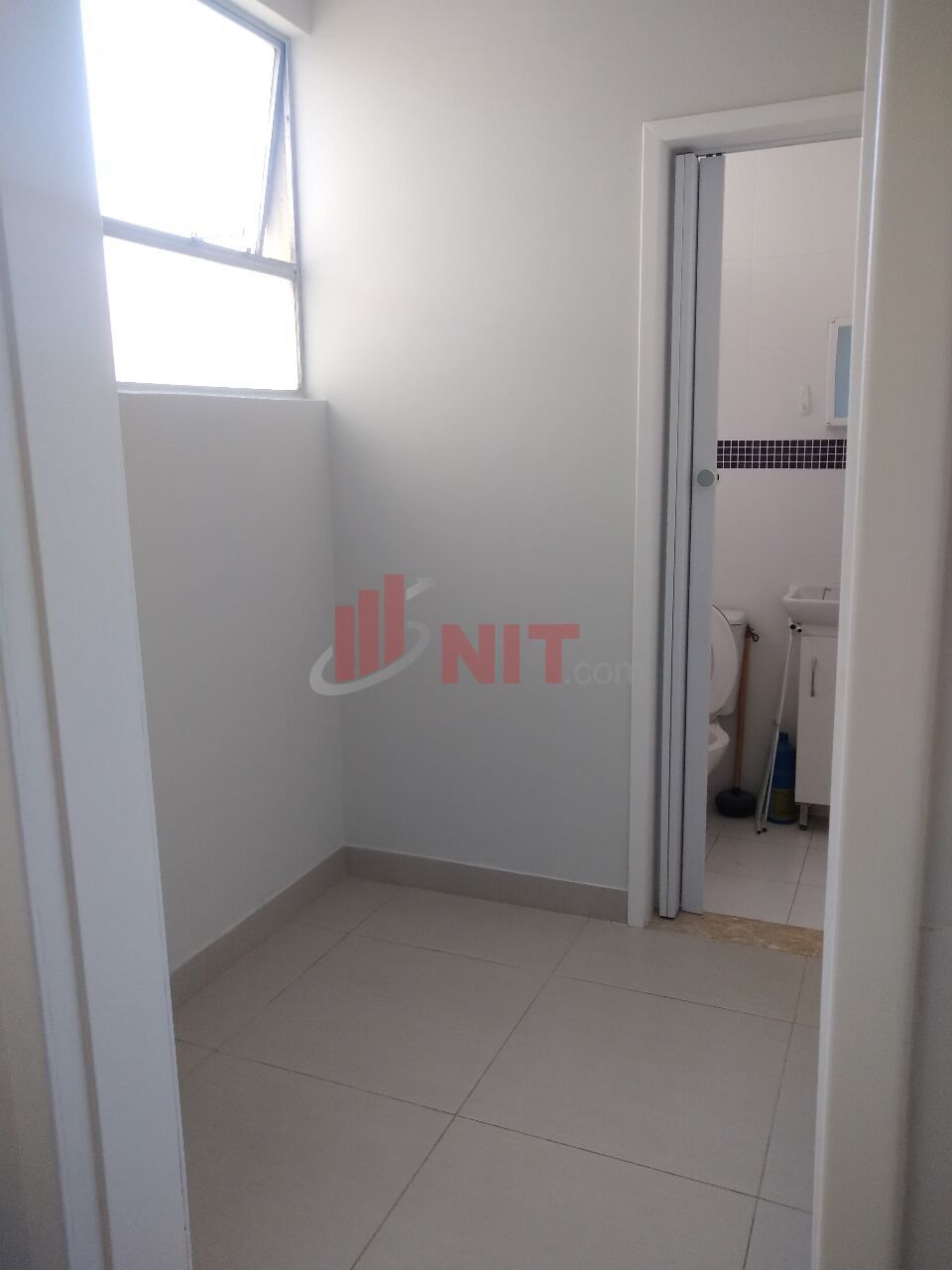 Apartamento à venda com 2 quartos, 75m² - Foto 9