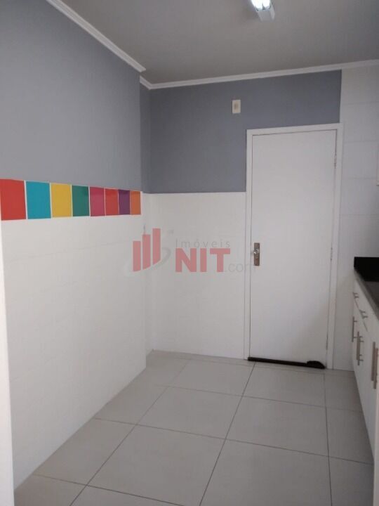 Apartamento à venda com 2 quartos, 75m² - Foto 18