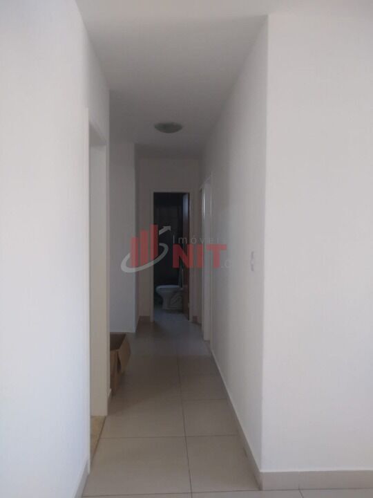 Apartamento à venda com 2 quartos, 75m² - Foto 11