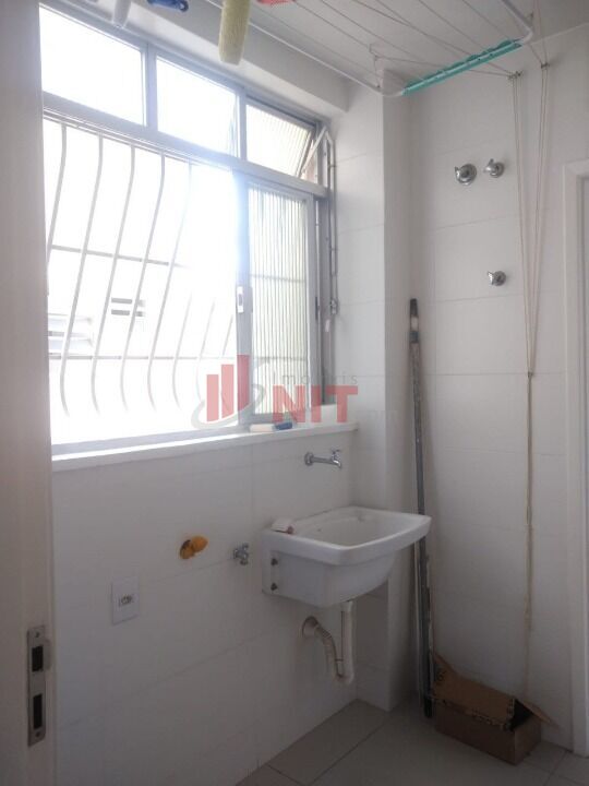 Apartamento à venda com 2 quartos, 75m² - Foto 19