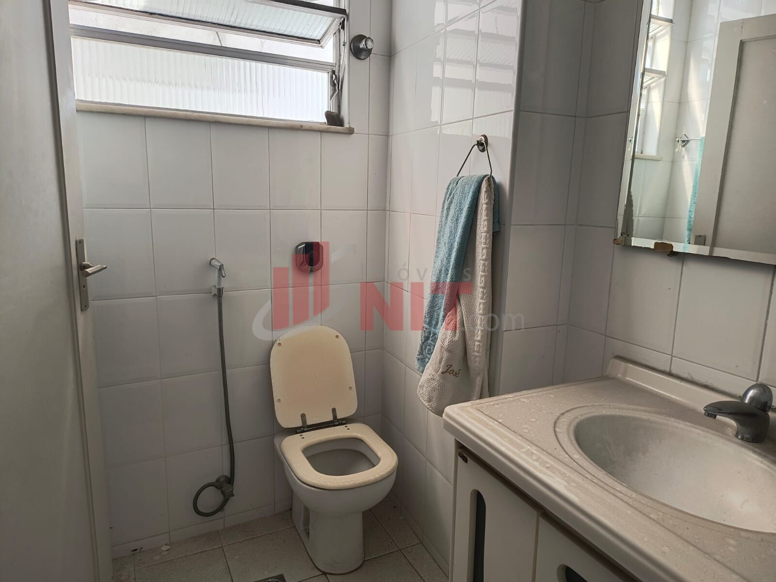 Apartamento à venda com 2 quartos, 75m² - Foto 35