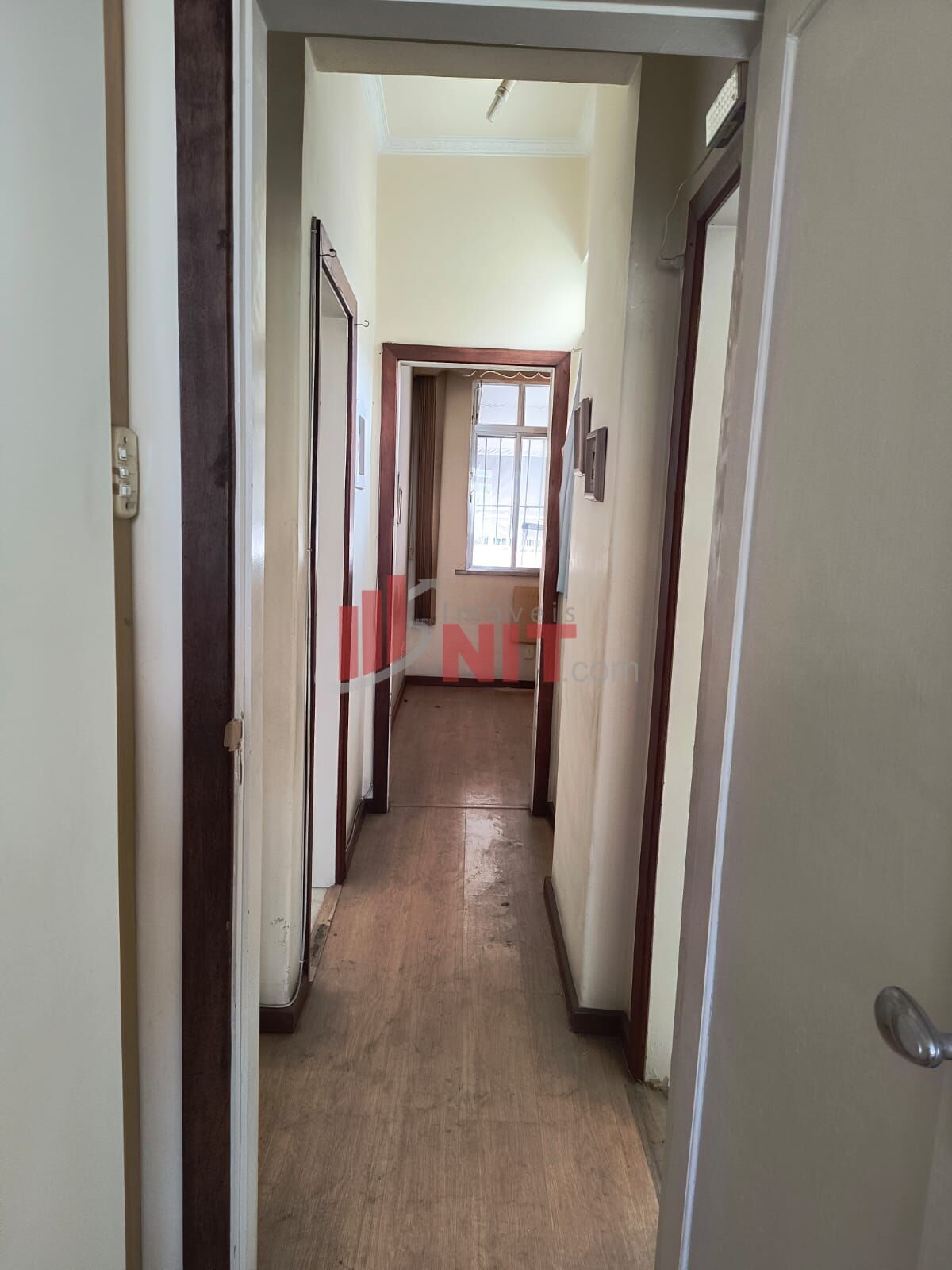 Apartamento à venda com 2 quartos, 75m² - Foto 26