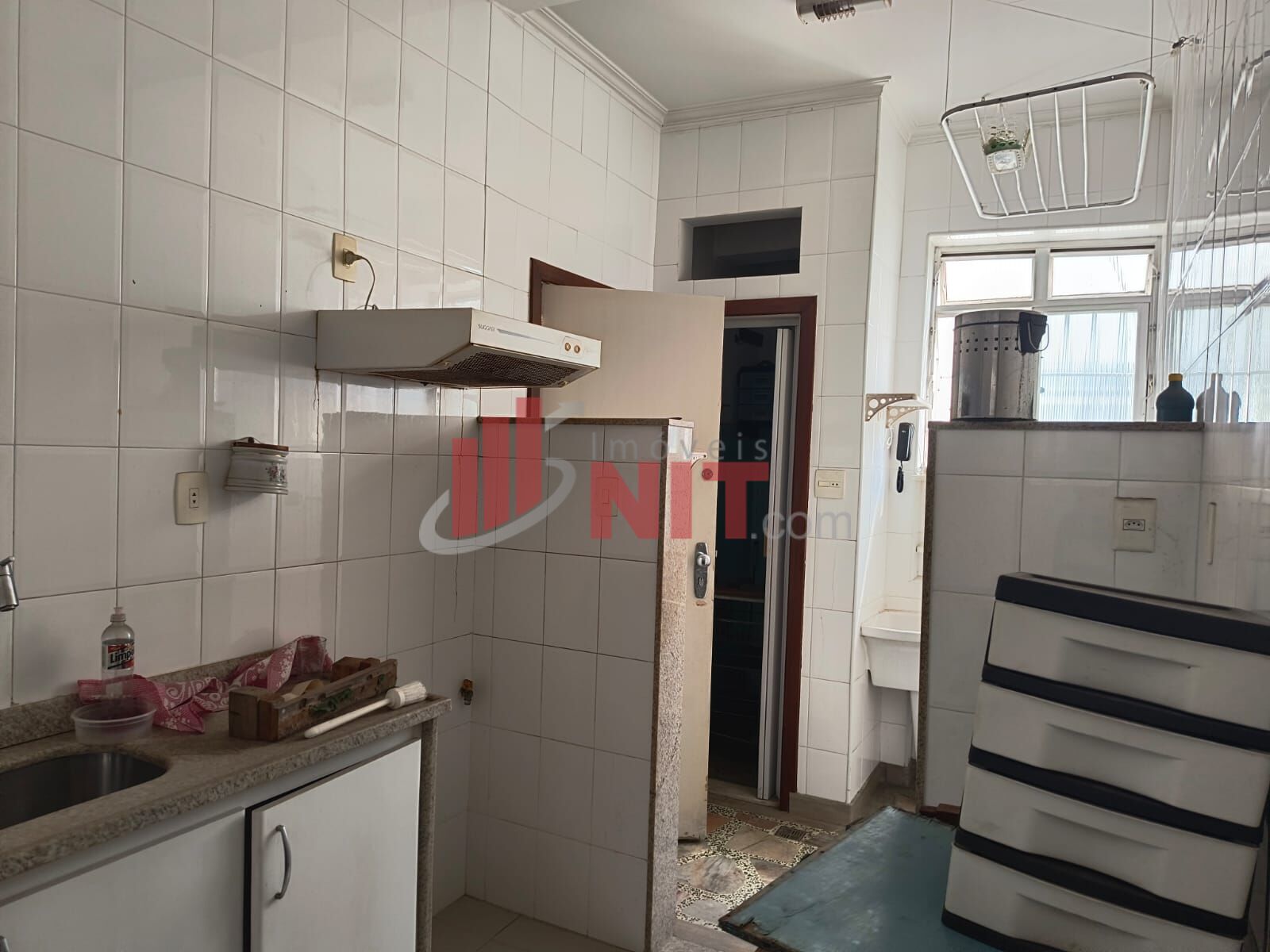 Apartamento à venda com 2 quartos, 75m² - Foto 32