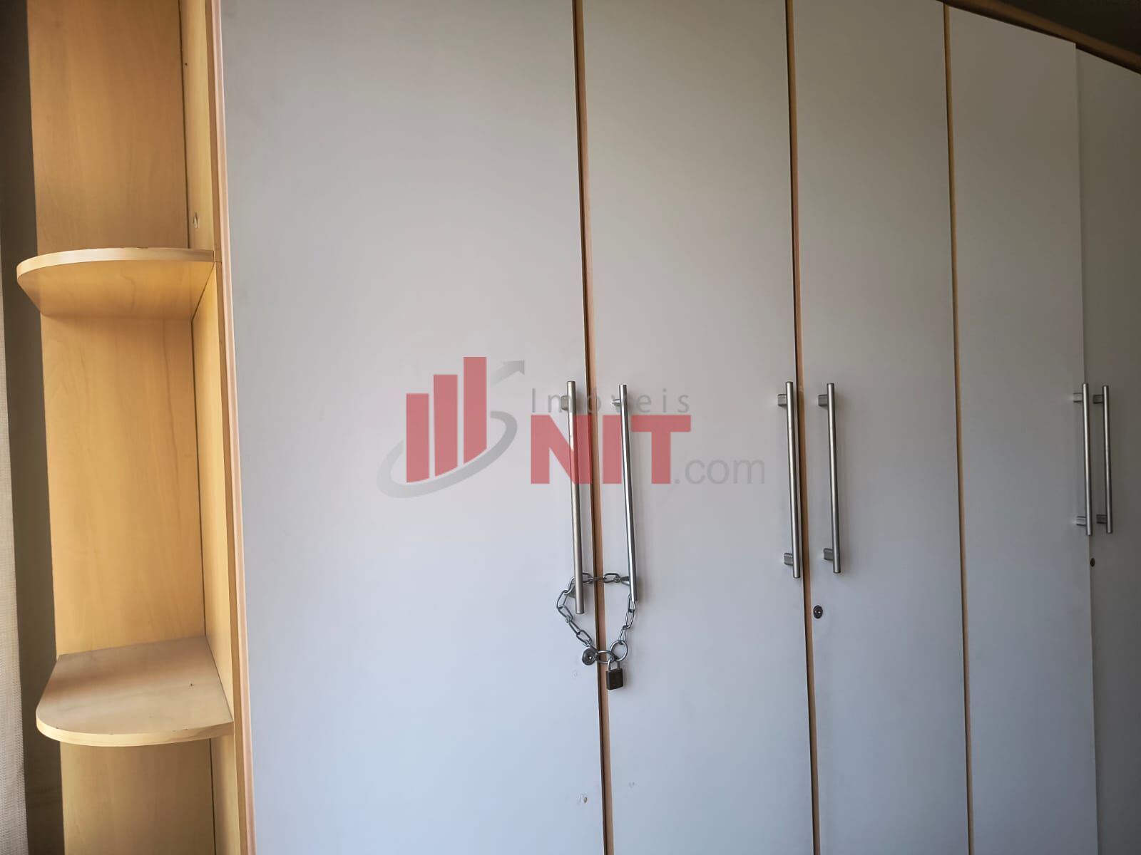 Apartamento à venda com 2 quartos, 75m² - Foto 30