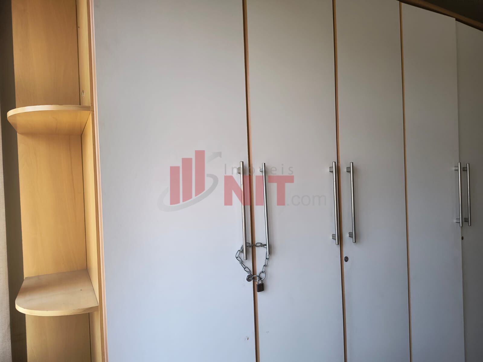 Apartamento à venda com 2 quartos, 75m² - Foto 30