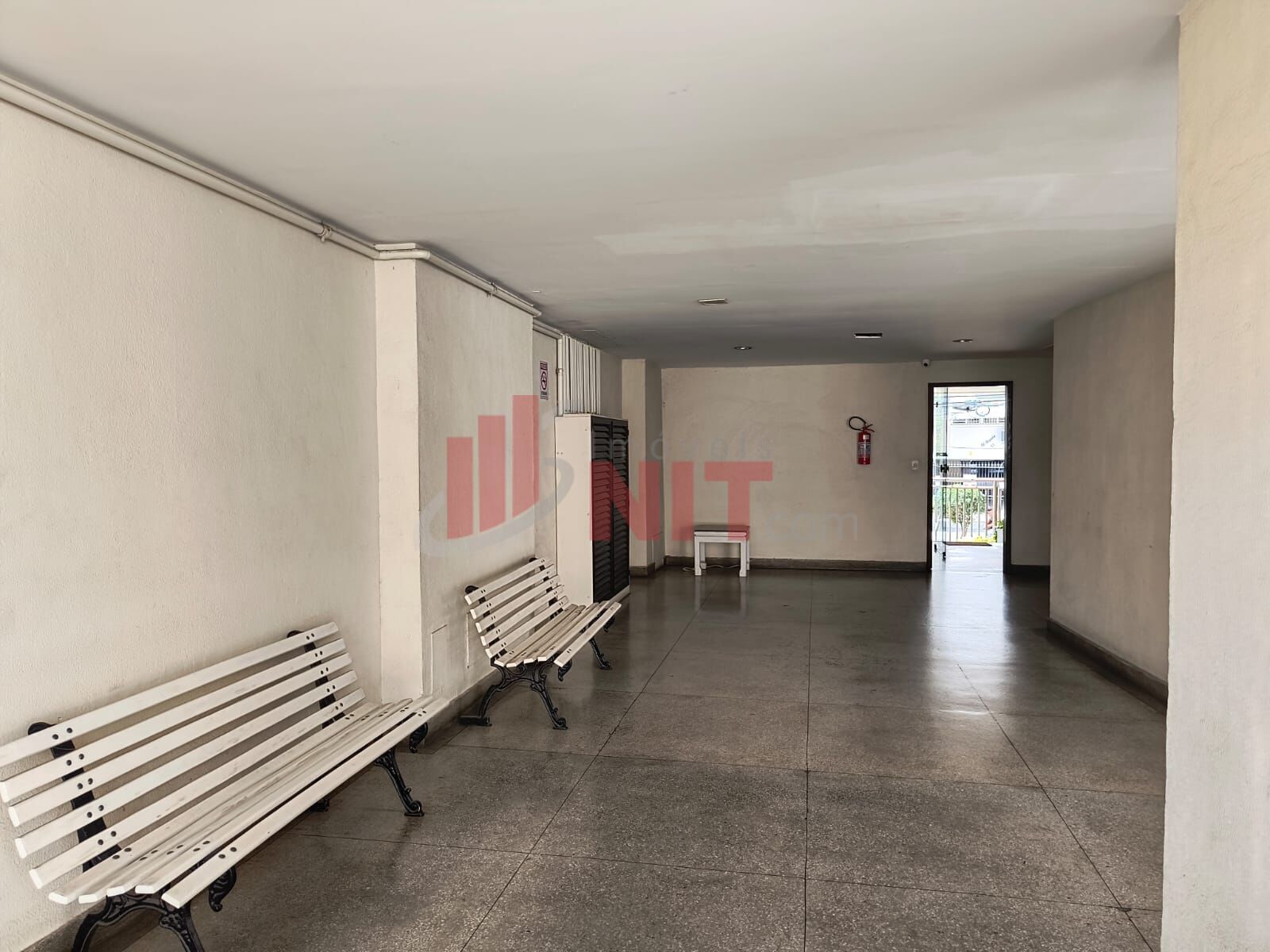 Apartamento à venda com 2 quartos, 100m² - Foto 9