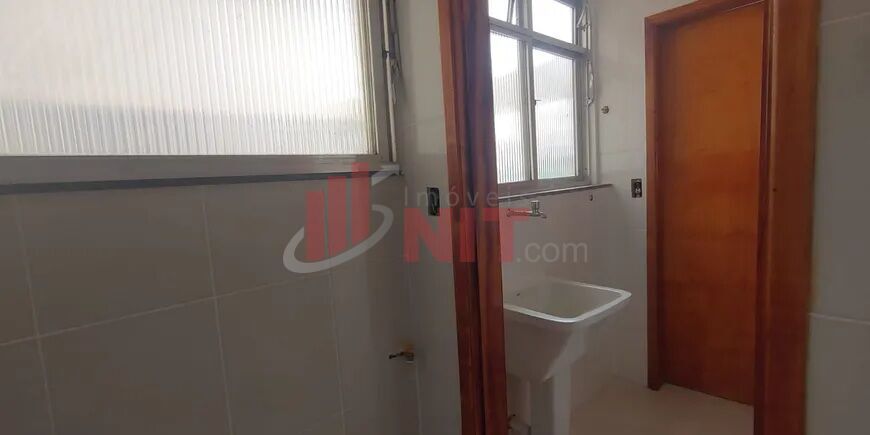 Apartamento à venda com 2 quartos, 100m² - Foto 25