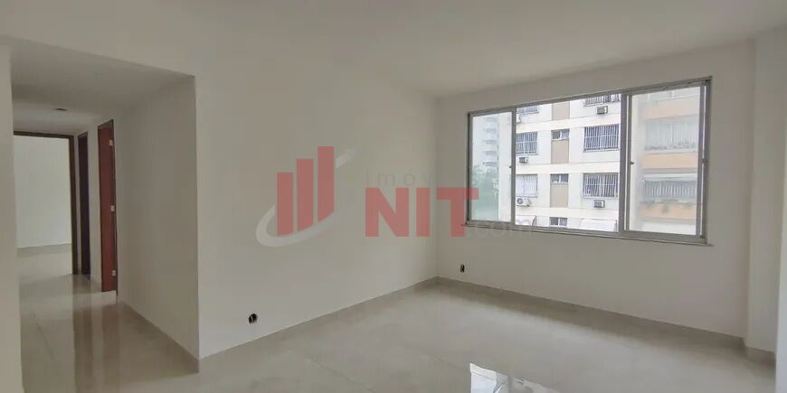 Apartamento à venda com 2 quartos, 100m² - Foto 22