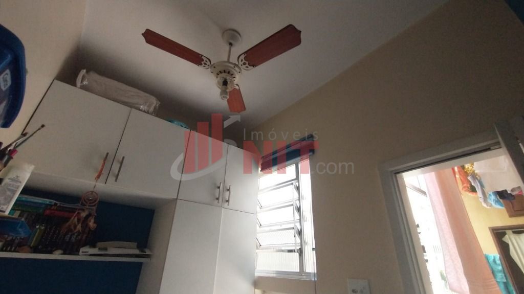 Apartamento à venda com 2 quartos, 65m² - Foto 13