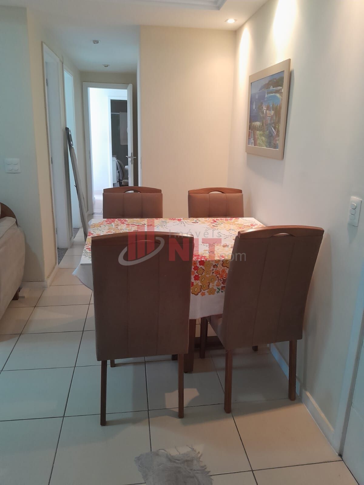 Apartamento à venda com 2 quartos, 65m² - Foto 2