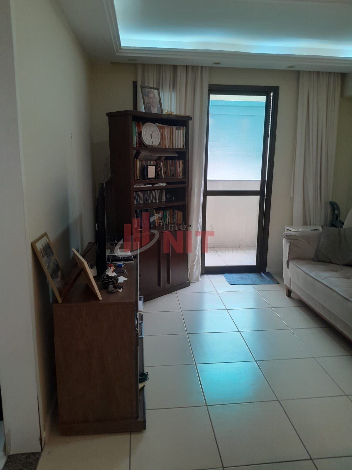 Apartamento à venda com 2 quartos, 65m² - Foto 3