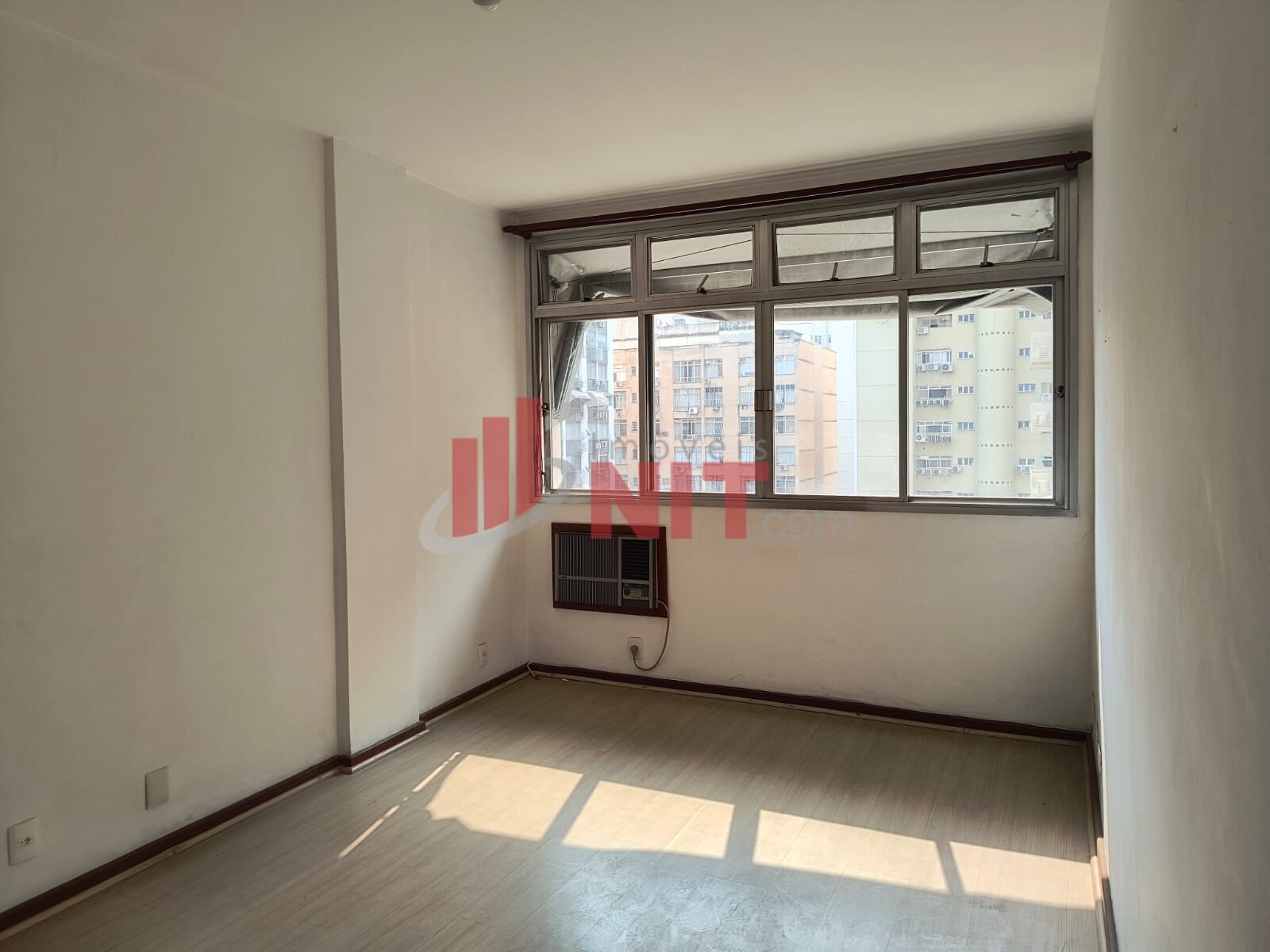 Apartamento à venda com 2 quartos, 93m² - Foto 3