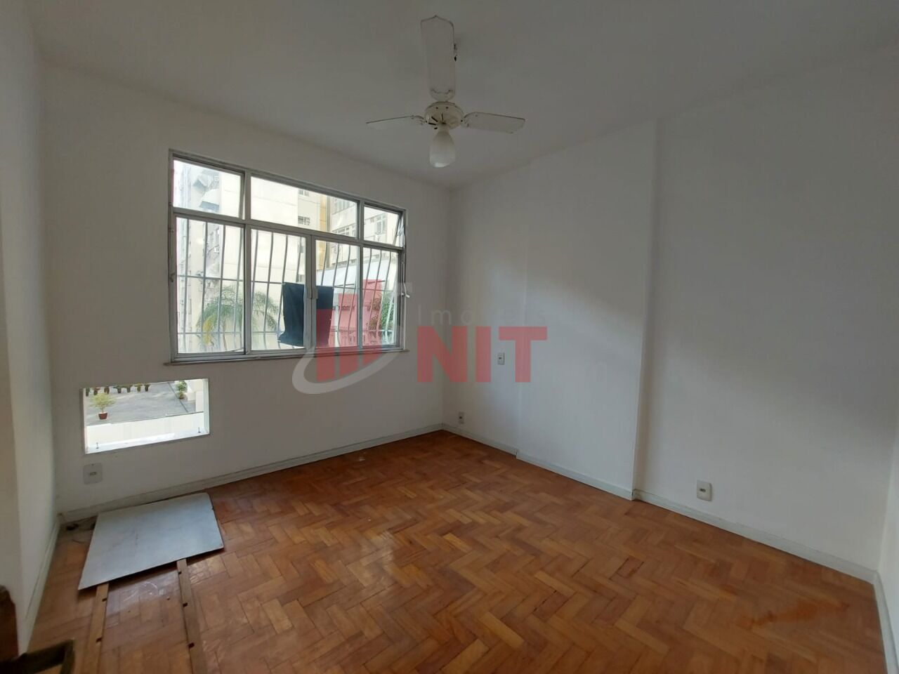 Apartamento à venda com 2 quartos, 83m² - Foto 1