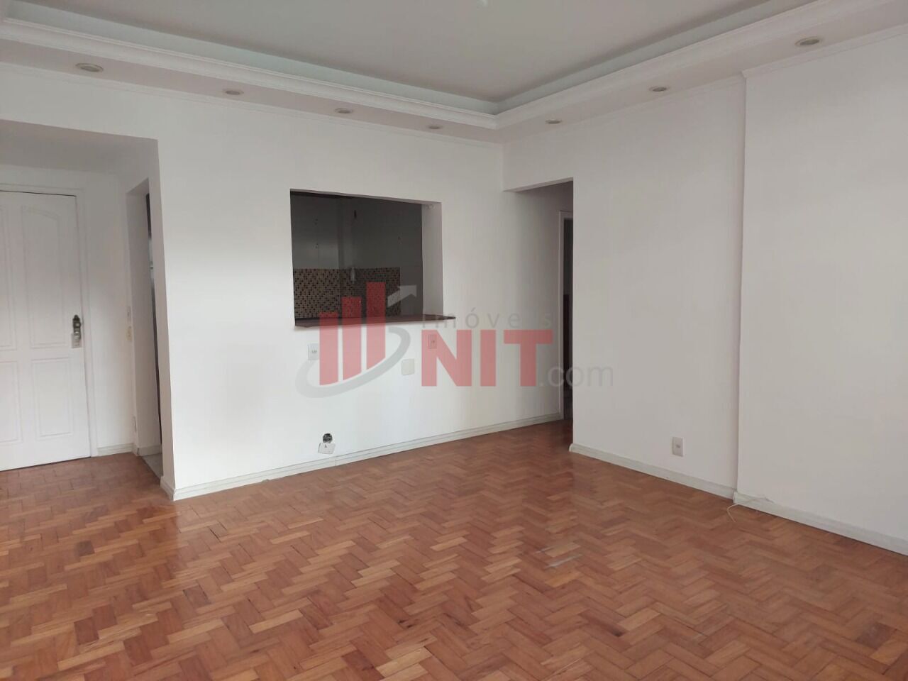 Apartamento à venda com 2 quartos, 83m² - Foto 4