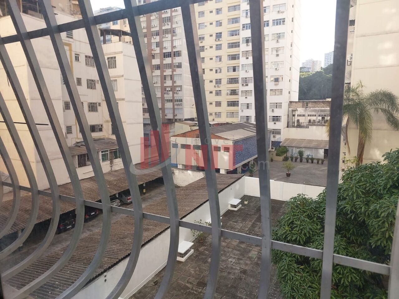 Apartamento à venda com 2 quartos, 83m² - Foto 12