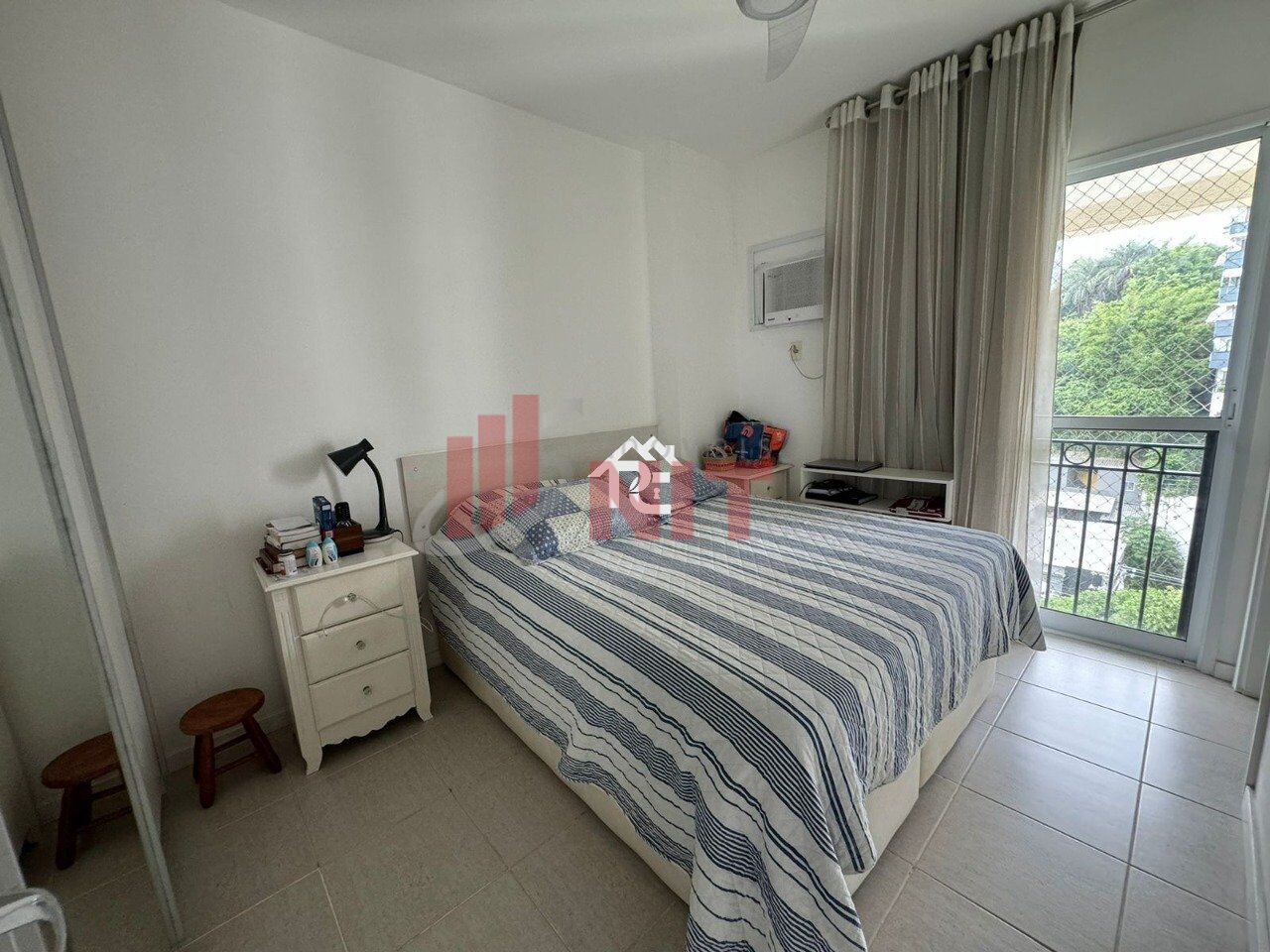 Apartamento à venda com 3 quartos, 100m² - Foto 13