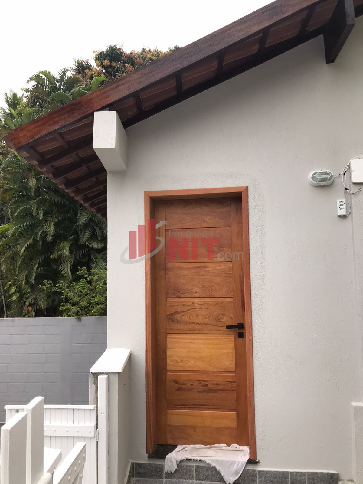 Casa de Condomínio à venda com 1 quarto, 55m² - Foto 3