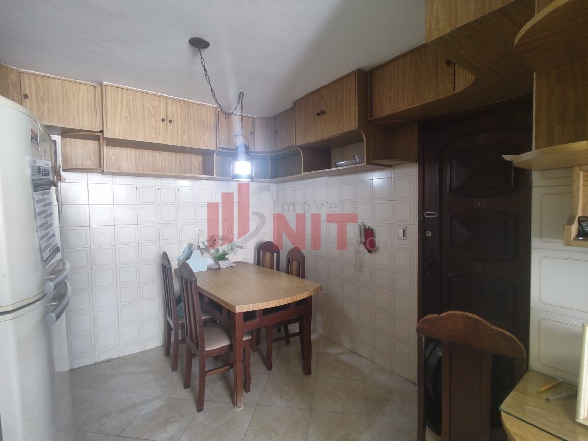 Apartamento à venda com 3 quartos, 158m² - Foto 23