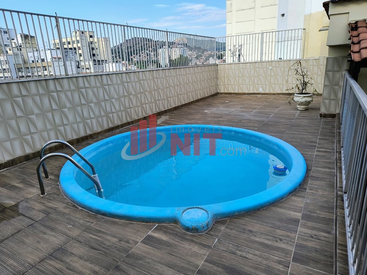 Apartamento à venda com 3 quartos, 158m² - Foto 13