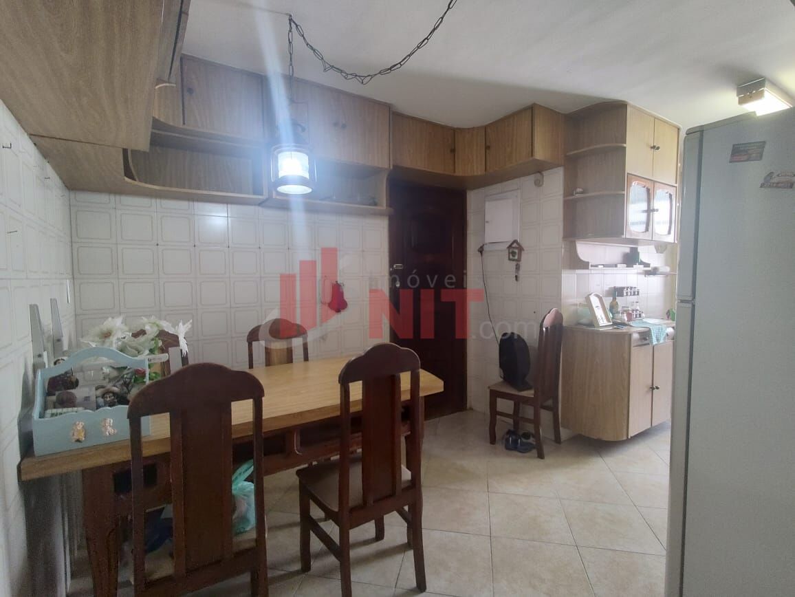 Apartamento à venda com 3 quartos, 158m² - Foto 34