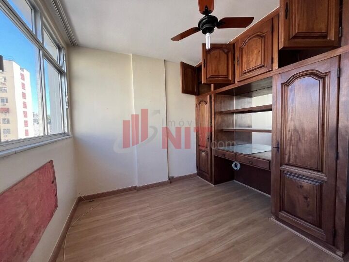 Apartamento à venda com 2 quartos, 70m² - Foto 5