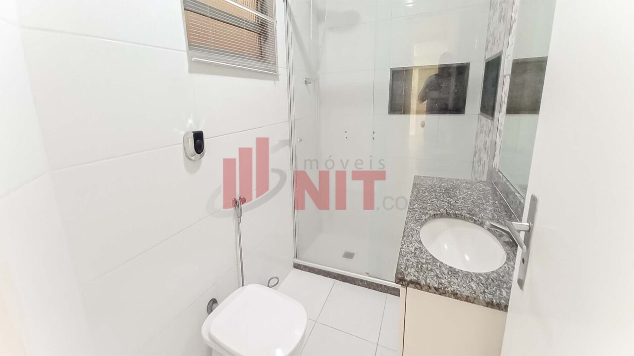 Apartamento à venda com 2 quartos, 65m² - Foto 19