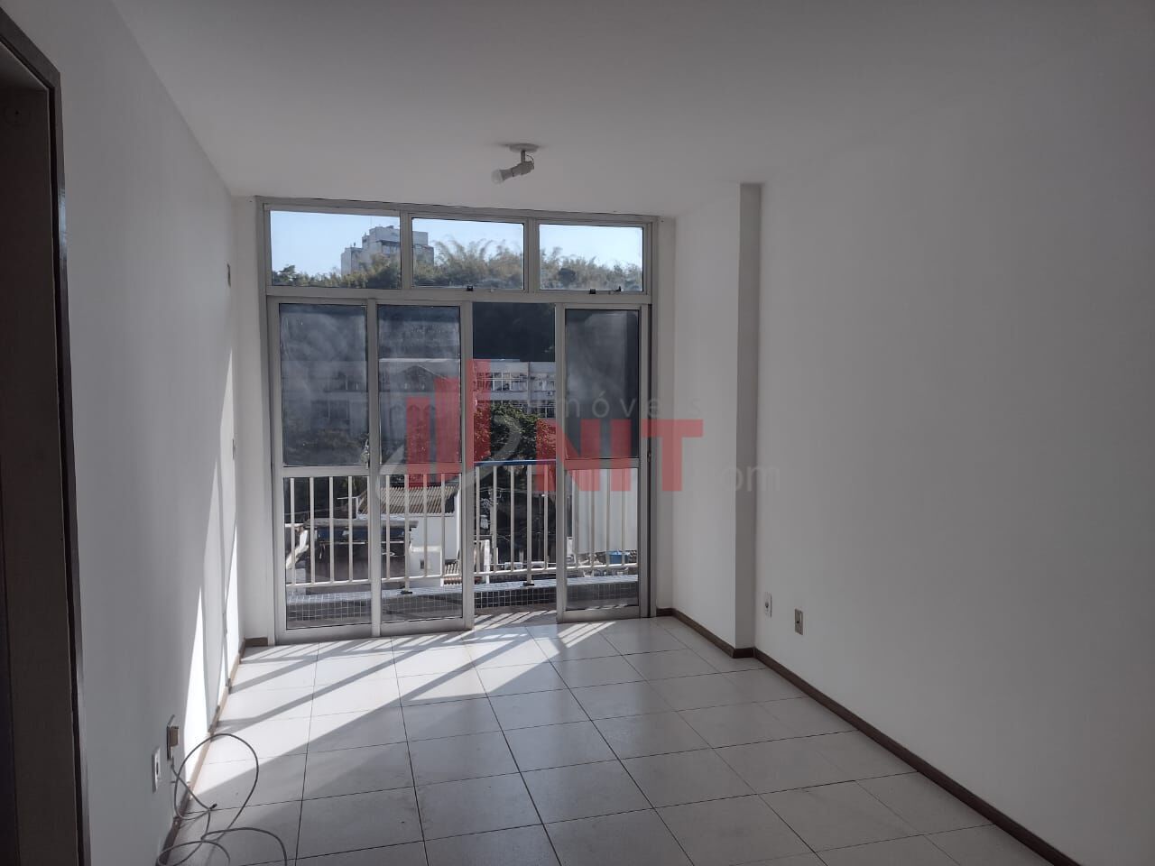 Apartamento à venda com 1 quarto, 45m² - Foto 3