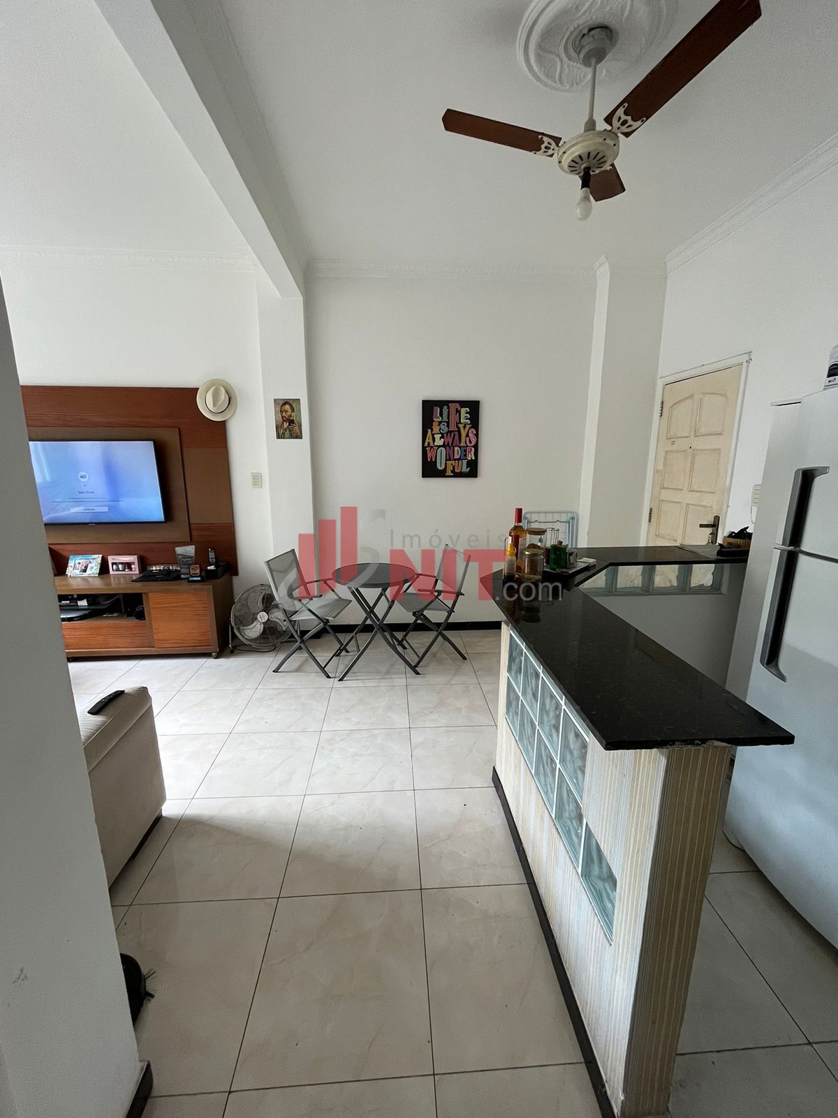 Apartamento à venda com 1 quarto, 50m² - Foto 9