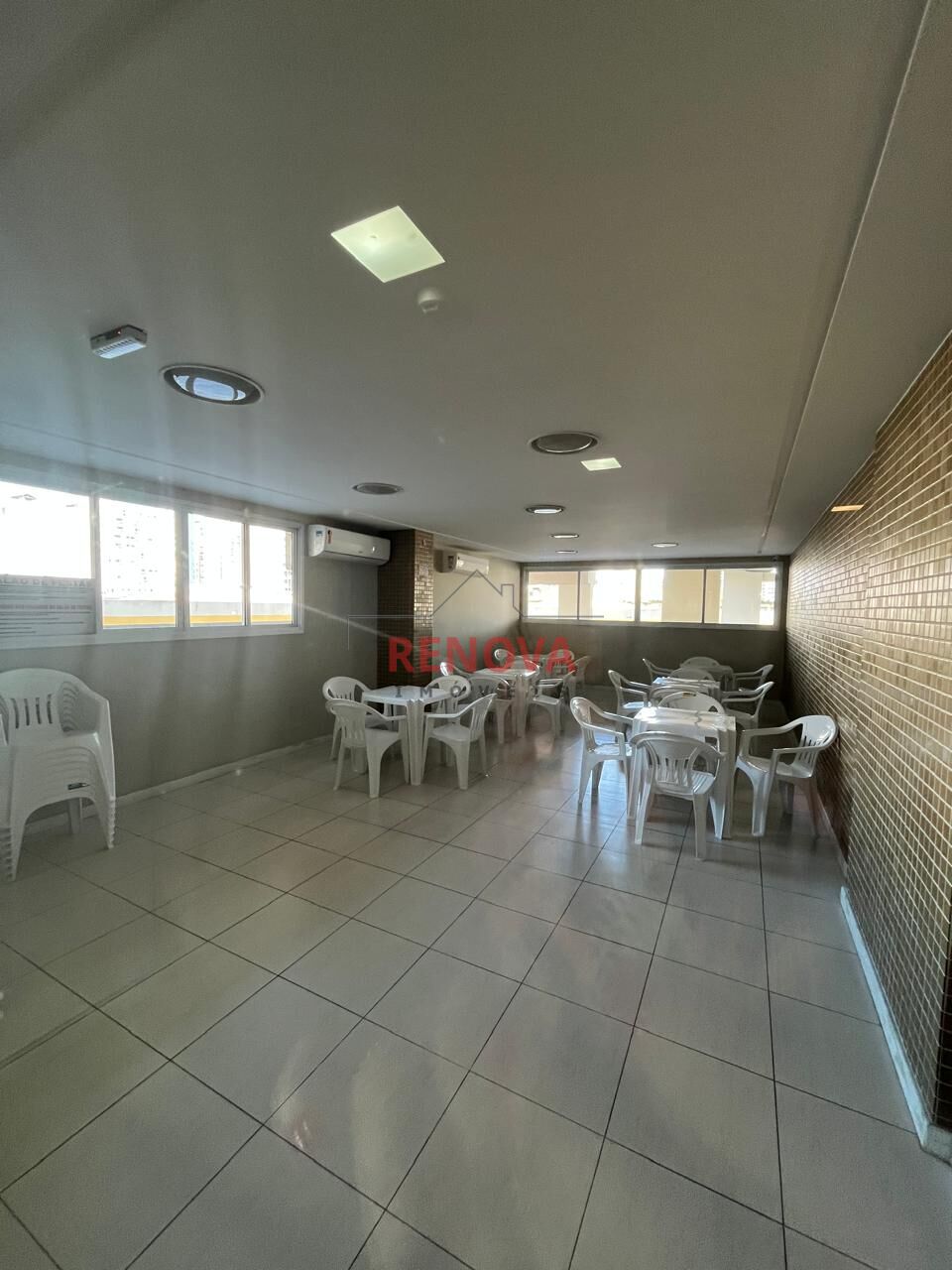 Apartamento à venda com 2 quartos, 67m² - Foto 18