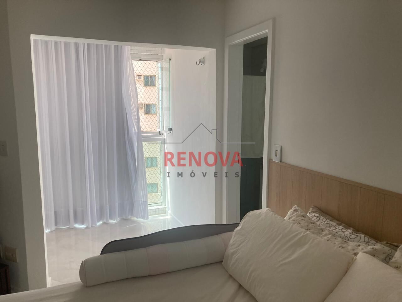 Apartamento à venda com 3 quartos, 123m² - Foto 10