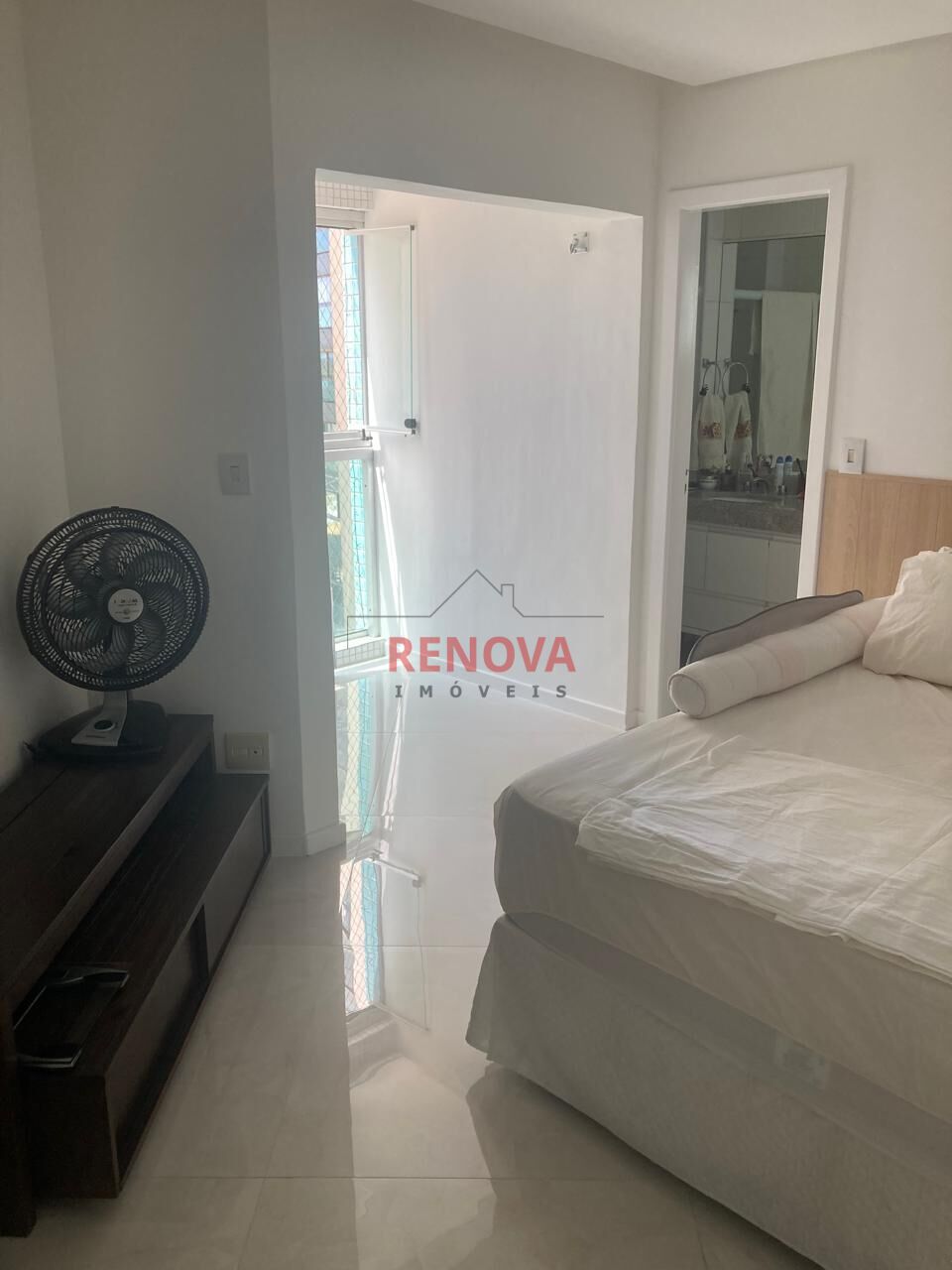 Apartamento à venda com 3 quartos, 123m² - Foto 9