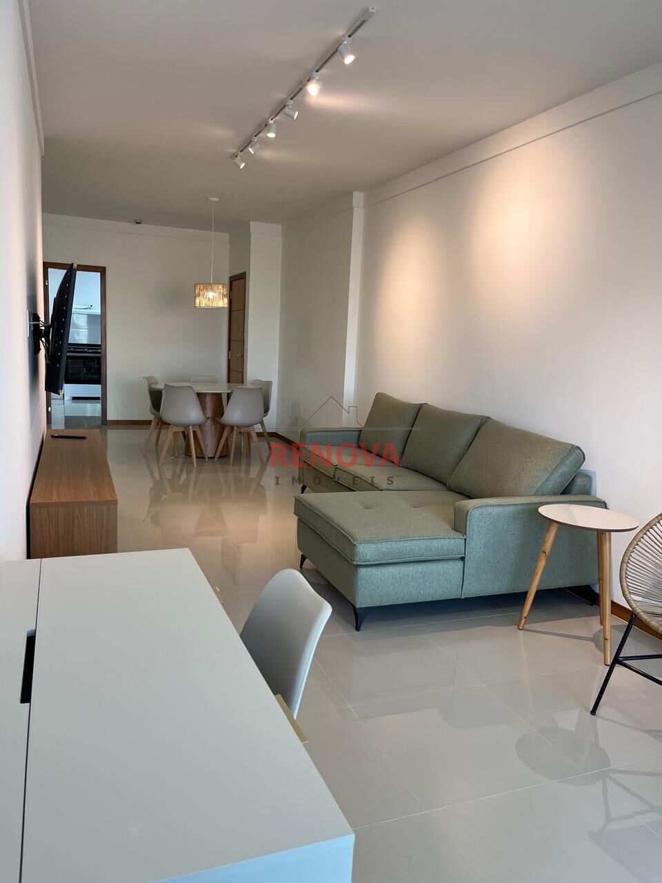 Apartamento para alugar com 3 quartos, 120m² - Foto 2