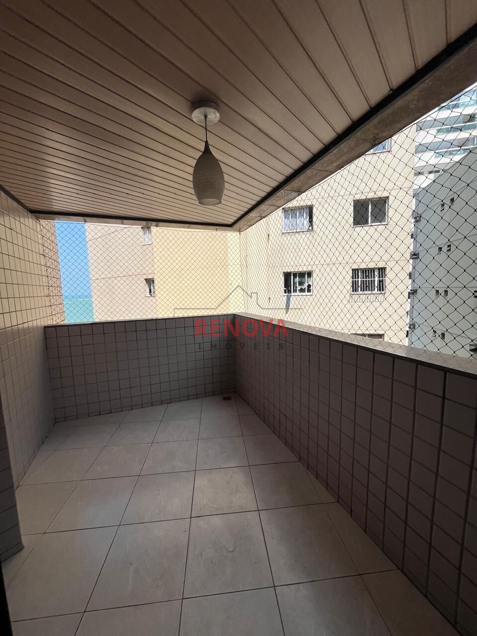 Apartamento para alugar com 4 quartos, 182m² - Foto 1