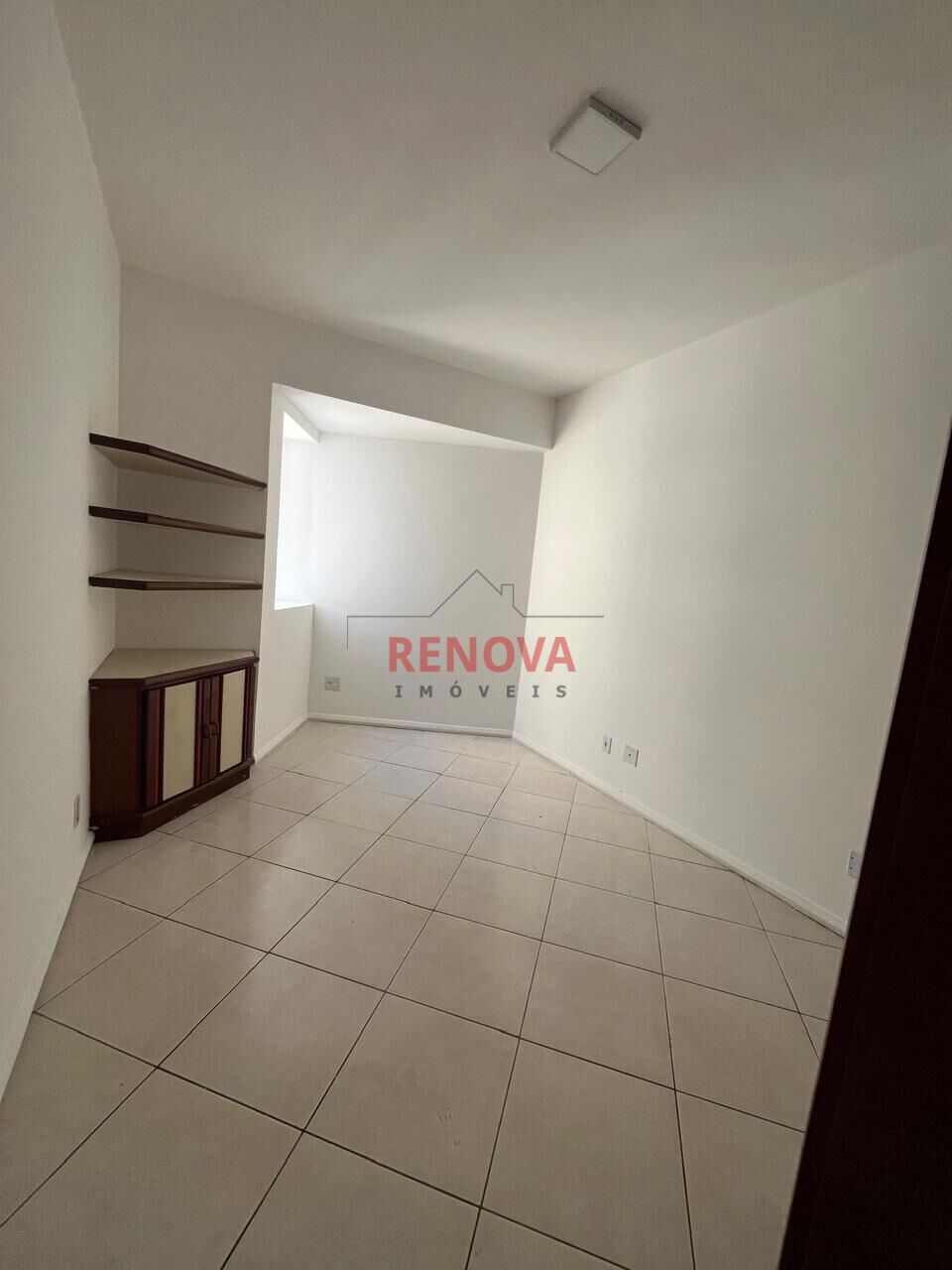 Apartamento para alugar com 4 quartos, 182m² - Foto 8